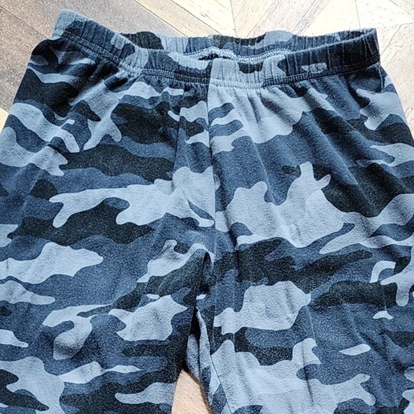 Old Navy Camo Fleece Athletic Pants Size Medium - Picture 4 of 13